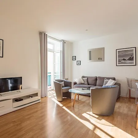 Apartment Moderne En Plein Centre Et Proche De La *
