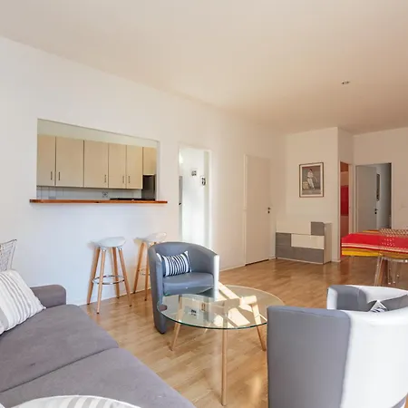Apartment Moderne En Plein Centre Et Proche De La *